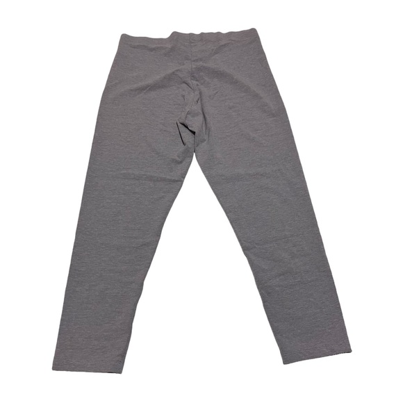 Victoria Sport Cropped Capri Leggings - Picture 3 of 6